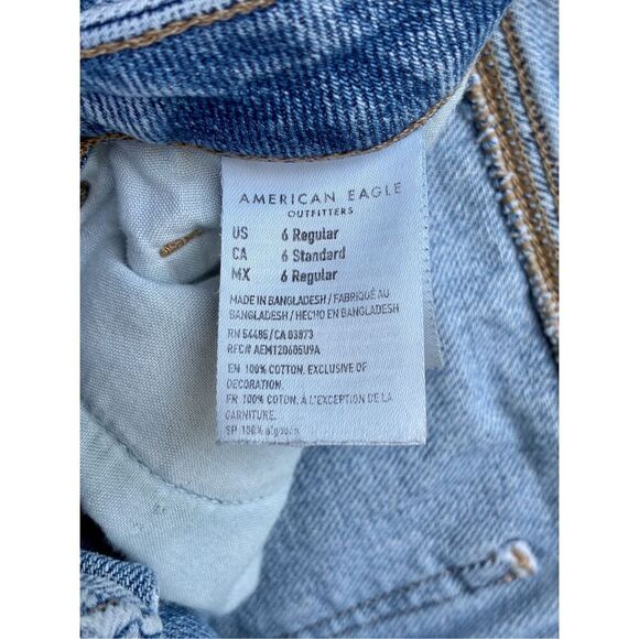 American Eagle SZ 6 Factory Distressed High Waisted Mom Jeans - Picture 6 of 11